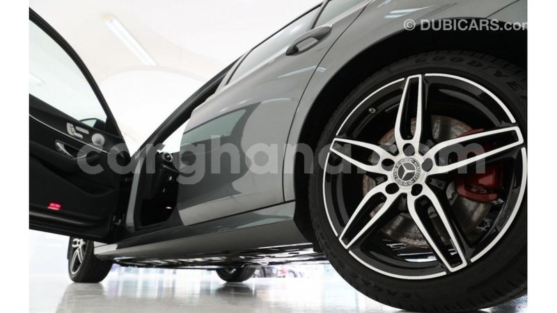 Big with watermark mercedes benz a200 ashanti import dubai 16237