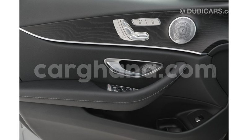 Big with watermark mercedes benz a200 ashanti import dubai 16237