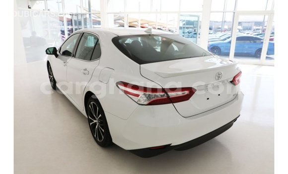 Sayi Imported Toyota Camry White Mota in Import - Dubai a Ashanti Sayi Imported Toyota Camry White Mota in Import - Dubai a Ashanti