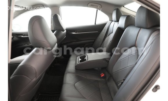 Sayi Imported Toyota Camry White Mota in Import - Dubai a Ashanti Sayi Imported Toyota Camry White Mota in Import - Dubai a Ashanti