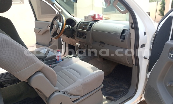Buy Used Nissan Frontier White Car in Accra in Greater Accra Buy Used Nissan Frontier White Car in Accra in Greater Accra