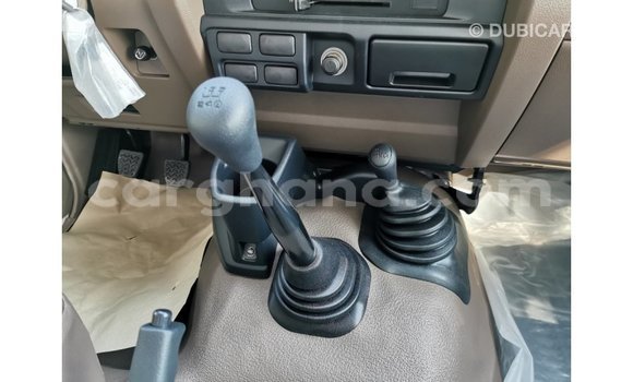 Buy Import Toyota Land Cruiser White Car in Import - Dubai in Ashanti Buy Import Toyota Land Cruiser White Car in Import - Dubai in Ashanti