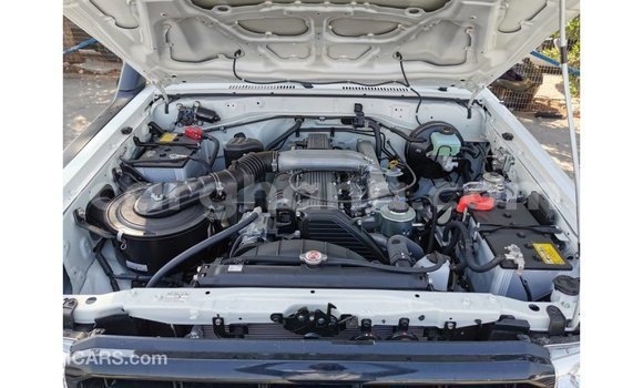 Buy Import Toyota Land Cruiser White Car in Import - Dubai in Ashanti Buy Import Toyota Land Cruiser White Car in Import - Dubai in Ashanti