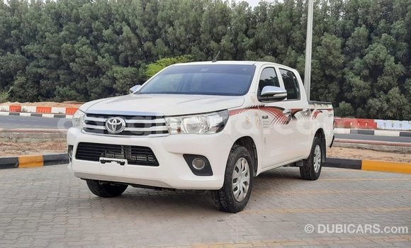 Ra Imported Toyota Hilux funfun Ọkọ̀ in Import - Dubai ni Ashanti Ra Imported Toyota Hilux funfun Ọkọ̀ in Import - Dubai ni Ashanti