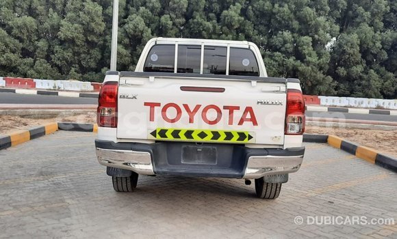 Ra Imported Toyota Hilux funfun Ọkọ̀ in Import - Dubai ni Ashanti Ra Imported Toyota Hilux funfun Ọkọ̀ in Import - Dubai ni Ashanti