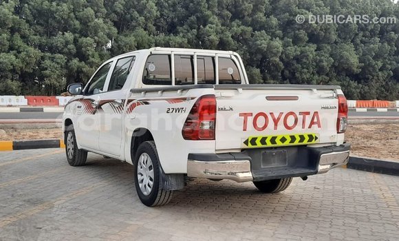 Ra Imported Toyota Hilux funfun Ọkọ̀ in Import - Dubai ni Ashanti Ra Imported Toyota Hilux funfun Ọkọ̀ in Import - Dubai ni Ashanti