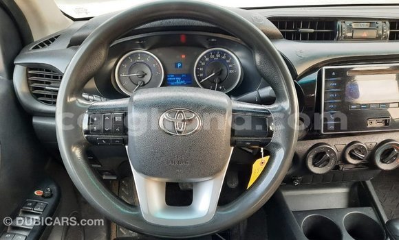 Ra Imported Toyota Hilux funfun Ọkọ̀ in Import - Dubai ni Ashanti Ra Imported Toyota Hilux funfun Ọkọ̀ in Import - Dubai ni Ashanti