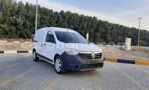 Ra Imported Renault 19 funfun Ọkọ̀ in Import - Dubai ni Ashanti Ra Imported Renault 19 funfun Ọkọ̀ in Import - Dubai ni Ashanti