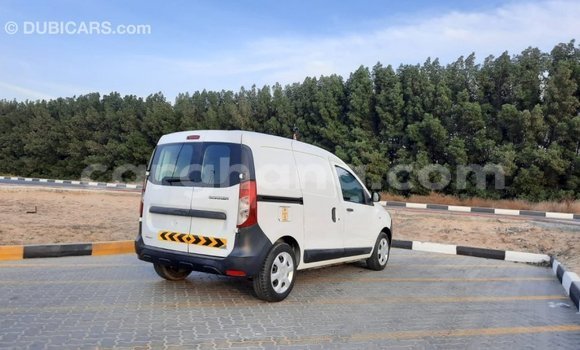 Ra Imported Renault 19 funfun Ọkọ̀ in Import - Dubai ni Ashanti Ra Imported Renault 19 funfun Ọkọ̀ in Import - Dubai ni Ashanti