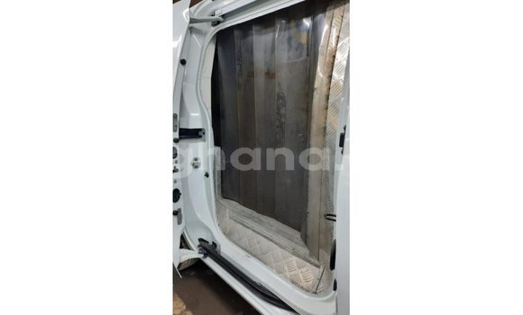 Ra Imported Renault 19 funfun Ọkọ̀ in Import - Dubai ni Ashanti Ra Imported Renault 19 funfun Ọkọ̀ in Import - Dubai ni Ashanti