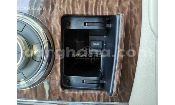 Buy Import Nissan Patrol White Car in Import - Dubai in Ashanti Buy Import Nissan Patrol White Car in Import - Dubai in Ashanti