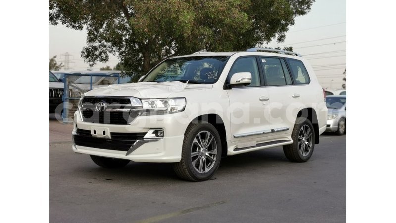 Big with watermark toyota land cruiser ashanti import dubai 16290