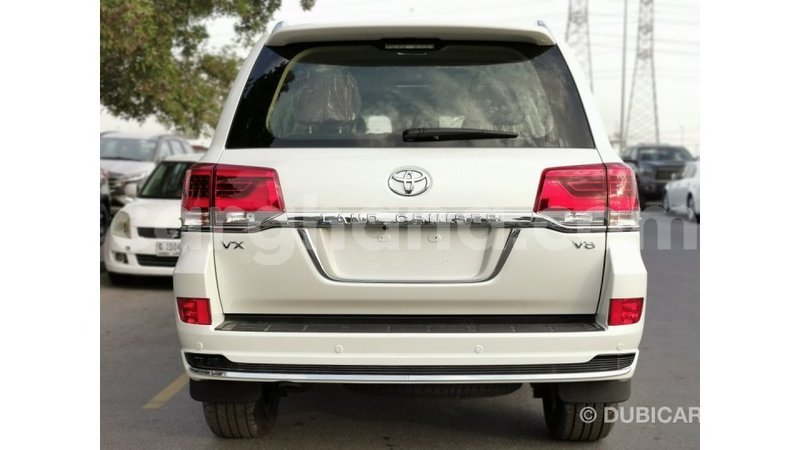 Big with watermark toyota land cruiser ashanti import dubai 16290