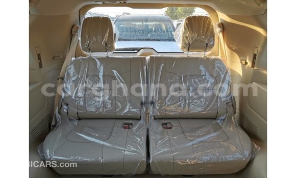 Buy Import Toyota Land Cruiser White Car in Import - Dubai in Ashanti Buy Import Toyota Land Cruiser White Car in Import - Dubai in Ashanti