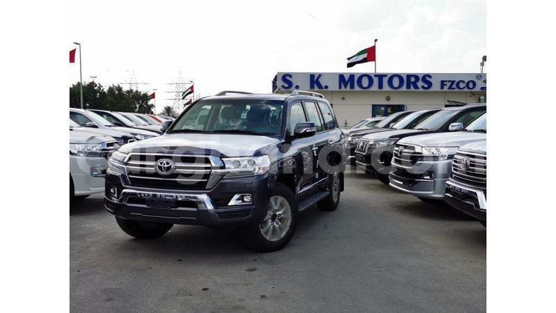 Big with watermark toyota land cruiser ashanti import dubai 16297