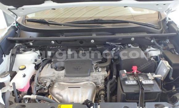 Buy Used Toyota RAV4 White Car in Accra in Greater Accra Buy Used Toyota RAV4 White Car in Accra in Greater Accra