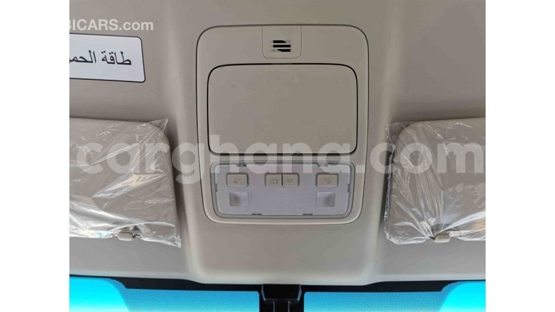 Big with watermark toyota hiace ashanti import dubai 16327