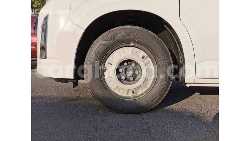 Big with watermark toyota hiace ashanti import dubai 16327