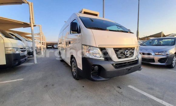 Ra Imported Nissan Urvan funfun Ọkọ̀ in Import - Dubai ni Ashanti Ra Imported Nissan Urvan funfun Ọkọ̀ in Import - Dubai ni Ashanti