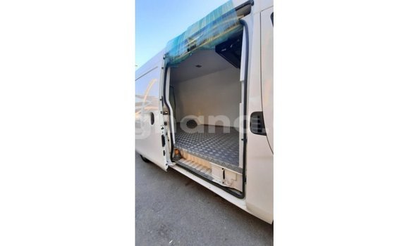 Ra Imported Nissan Urvan funfun Ọkọ̀ in Import - Dubai ni Ashanti Ra Imported Nissan Urvan funfun Ọkọ̀ in Import - Dubai ni Ashanti