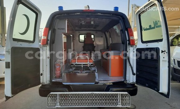 Ra Imported Chevrolet Express funfun Ọkọ̀ in Import - Dubai ni Ashanti Ra Imported Chevrolet Express funfun Ọkọ̀ in Import - Dubai ni Ashanti