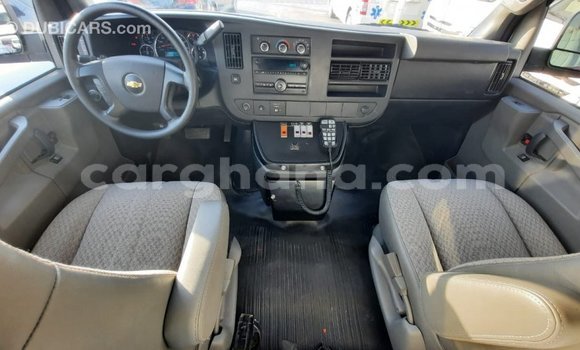Ra Imported Chevrolet Express funfun Ọkọ̀ in Import - Dubai ni Ashanti Ra Imported Chevrolet Express funfun Ọkọ̀ in Import - Dubai ni Ashanti