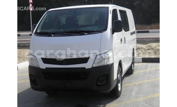 Buy Import Mitsubishi Fuso White Truck in Import - Dubai in Ashanti Buy Import Mitsubishi Fuso White Truck in Import - Dubai in Ashanti