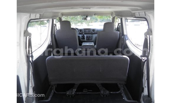 Buy Import Mitsubishi Fuso White Truck in Import - Dubai in Ashanti Buy Import Mitsubishi Fuso White Truck in Import - Dubai in Ashanti
