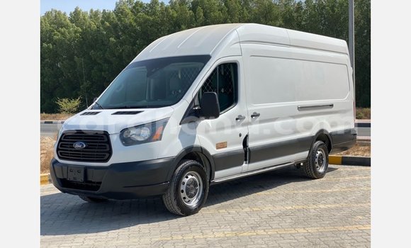 Buy Import FORD MUSTANG White Car in Import - Dubai in Ashanti Buy Import FORD MUSTANG White Car in Import - Dubai in Ashanti