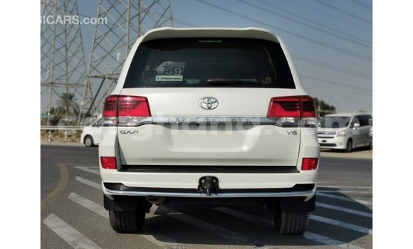 Buy Import Toyota Land Cruiser White Car in Import - Dubai in Ashanti Buy Import Toyota Land Cruiser White Car in Import - Dubai in Ashanti