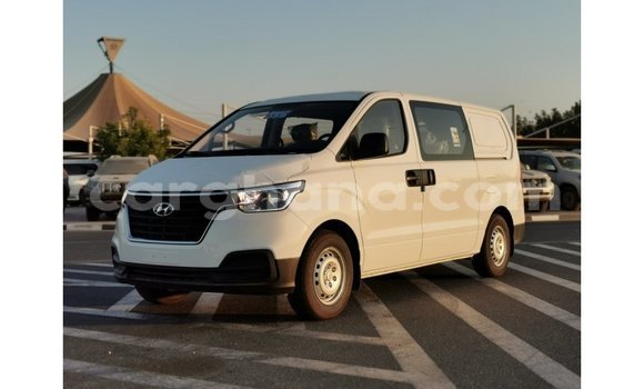 Buy Import Hyundai Accent White Car in Import - Dubai in Ashanti Buy Import Hyundai Accent White Car in Import - Dubai in Ashanti