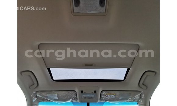 Sayi Imported Toyota Land Cruiser White Mota in Import - Dubai a Ashanti Sayi Imported Toyota Land Cruiser White Mota in Import - Dubai a Ashanti