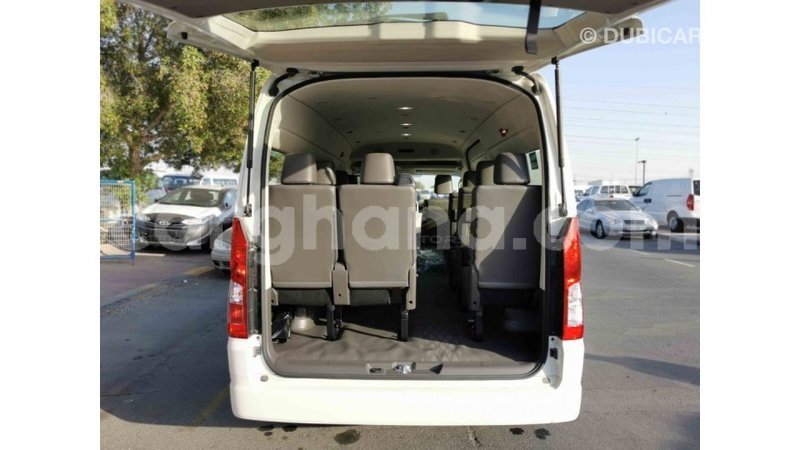 Big with watermark toyota hiace ashanti import dubai 16416