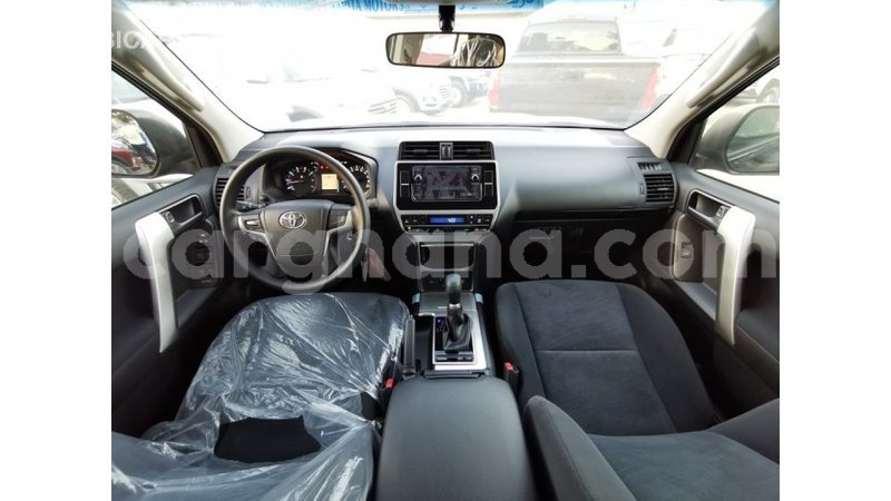 Big with watermark toyota prado ashanti import dubai 16420