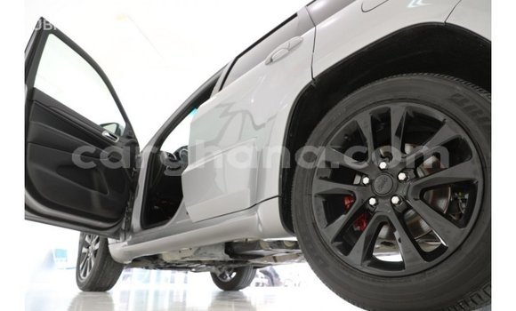Sayi Imported Jeep Grand Cherokee Sauran Mota in Import - Dubai a Ashanti Sayi Imported Jeep Grand Cherokee Sauran Mota in Import - Dubai a Ashanti