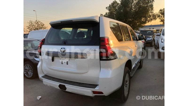 Big with watermark toyota prado ashanti import dubai 16443