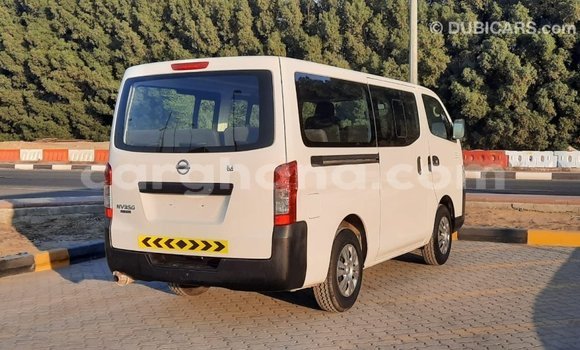 Ra Imported Nissan Urvan funfun Ọkọ̀ in Import - Dubai ni Ashanti Ra Imported Nissan Urvan funfun Ọkọ̀ in Import - Dubai ni Ashanti