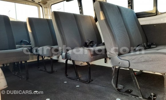 Ra Imported Nissan Urvan funfun Ọkọ̀ in Import - Dubai ni Ashanti Ra Imported Nissan Urvan funfun Ọkọ̀ in Import - Dubai ni Ashanti