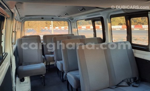 Ra Imported Nissan Urvan funfun Ọkọ̀ in Import - Dubai ni Ashanti Ra Imported Nissan Urvan funfun Ọkọ̀ in Import - Dubai ni Ashanti