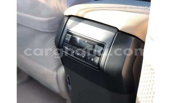 Sayi Imported Toyota Prado White Mota in Import - Dubai a Ashanti Sayi Imported Toyota Prado White Mota in Import - Dubai a Ashanti