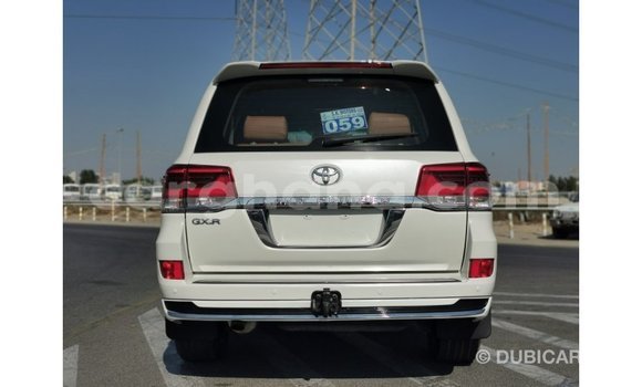 Buy Import Toyota Land Cruiser White Car in Import - Dubai in Ashanti Buy Import Toyota Land Cruiser White Car in Import - Dubai in Ashanti