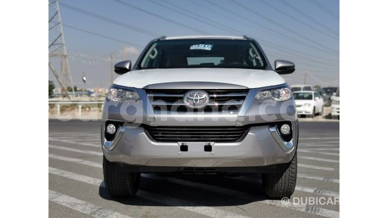 Big with watermark toyota fortuner ashanti import dubai 16466