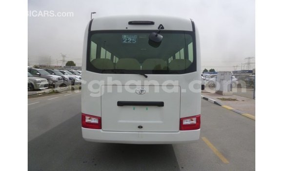 Ra Imported Toyota Coaster funfun Ọkọ̀ in Import - Dubai ni Ashanti Ra Imported Toyota Coaster funfun Ọkọ̀ in Import - Dubai ni Ashanti