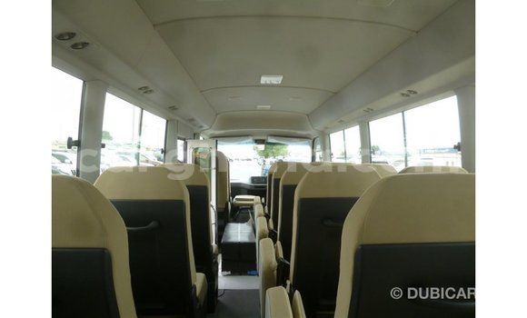 Ra Imported Toyota Coaster funfun Ọkọ̀ in Import - Dubai ni Ashanti Ra Imported Toyota Coaster funfun Ọkọ̀ in Import - Dubai ni Ashanti
