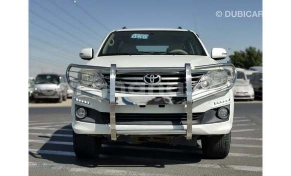 Buy Import Toyota Fortuner White Car in Import - Dubai in Ashanti Buy Import Toyota Fortuner White Car in Import - Dubai in Ashanti