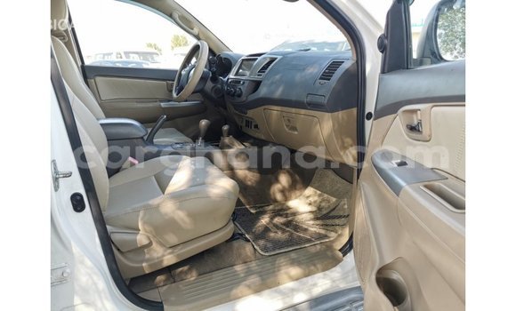 Buy Import Toyota Fortuner White Car in Import - Dubai in Ashanti Buy Import Toyota Fortuner White Car in Import - Dubai in Ashanti