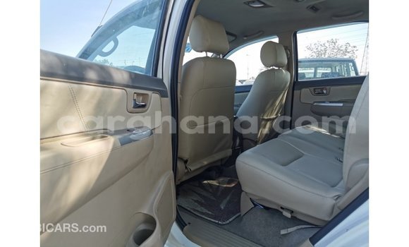 Buy Import Toyota Fortuner White Car in Import - Dubai in Ashanti Buy Import Toyota Fortuner White Car in Import - Dubai in Ashanti