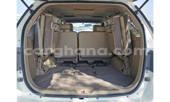 Buy Import Toyota Fortuner White Car in Import - Dubai in Ashanti Buy Import Toyota Fortuner White Car in Import - Dubai in Ashanti