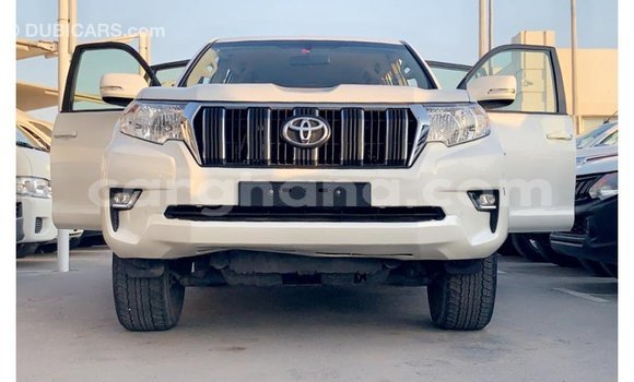 Sayi Imported Toyota Prado White Mota in Import - Dubai a Ashanti Sayi Imported Toyota Prado White Mota in Import - Dubai a Ashanti