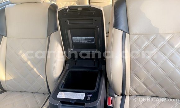 Sayi Imported Toyota Prado White Mota in Import - Dubai a Ashanti Sayi Imported Toyota Prado White Mota in Import - Dubai a Ashanti
